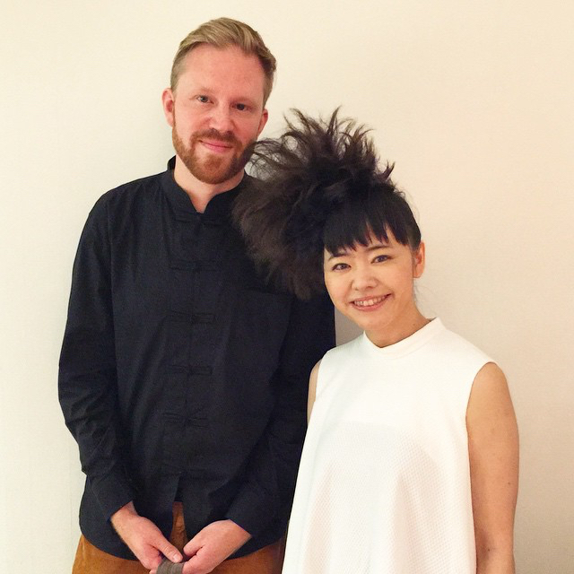 photo chilling with Hiromi Uehara #1