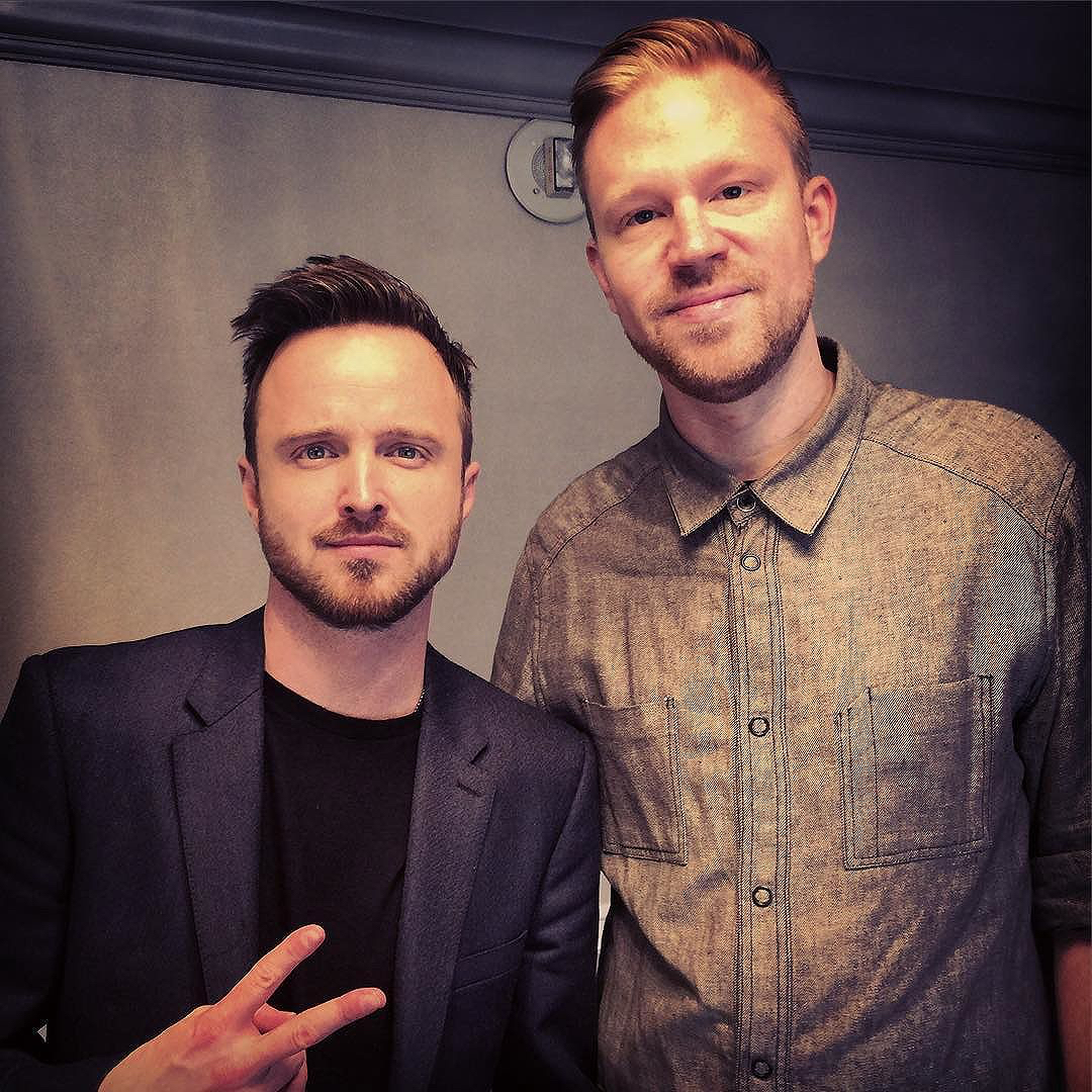 photo chilling with Aaron Paul #2